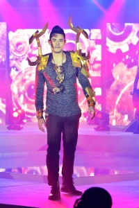 Xian Lim opened the show with the antelopes